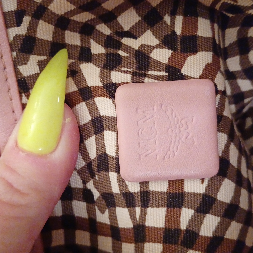 Mcm - Picture 4 of 7